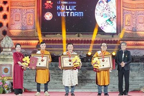 Festival Nghề truyền thống Huế 2023 đón 300.000 du khách, xác lập 4 kỷ lục