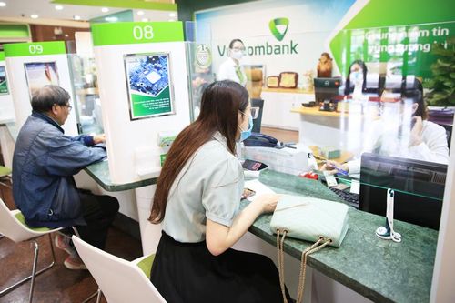 'Nóng' chuyện ngân hàng tăng vốn
