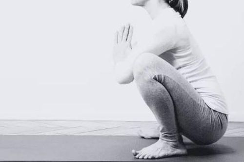 Ngồi xổm có lợi gì cho sức khỏe?