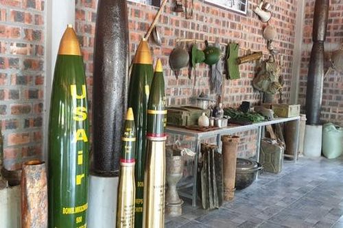 Độc đáo ngôi nhà làm bằng vỏ bom, đạn của lão nông ở 'vùng đất lửa'