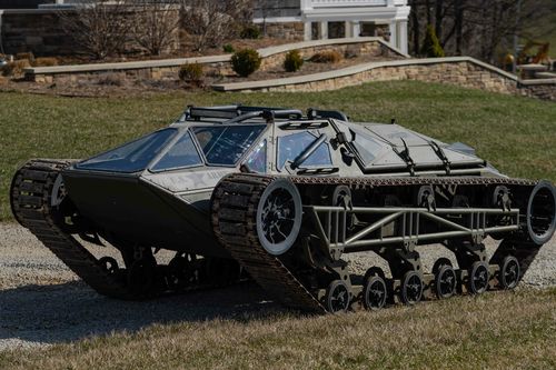 Chiếc xe bọc thép đặc biệt trong 'Fast and Furious' được rao bán