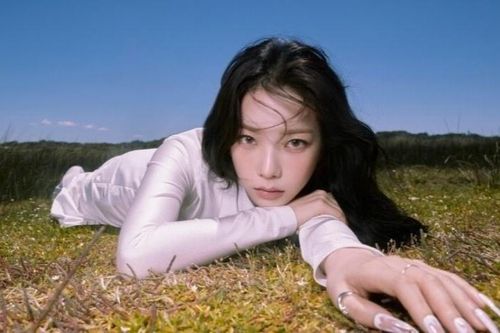 Nữ thần tượng Karina từng nản lòng vì bị chỉ trích