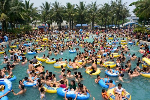 Chủ công viên nước Hồ Tây lãi kỷ lục sau Covid-19