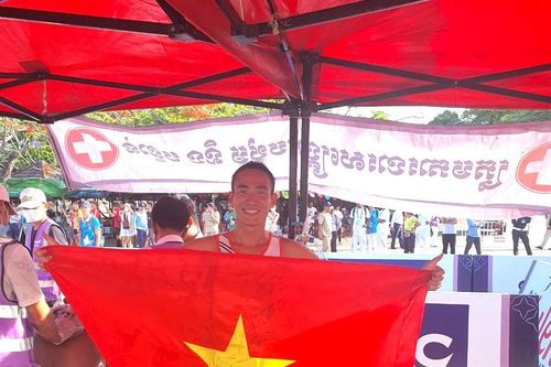 Phạm Tiến Sản bảo vệ thành công tấm HCV Duathlon
