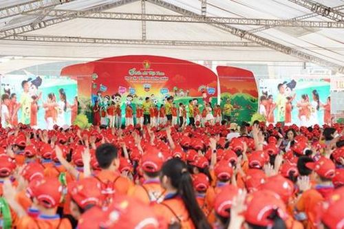 Ngày hội 'Thiếu nhi Việt Nam - Học tập tốt, rèn luyện chăm'