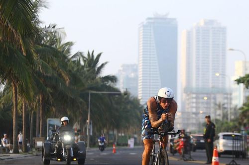 Ùn tắc xe vào Cảng Tiên Sa liên quan cuộc thi IRONMAN: Sẽ họp rút kinh nghiệm