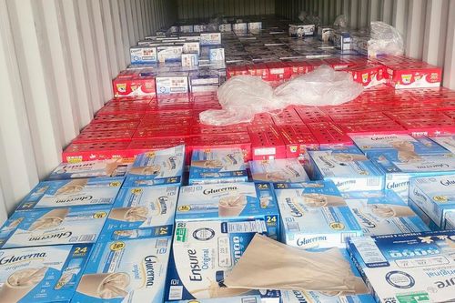 Bắt tạm giam giám đốc nhập lậu sữa từ Mỹ về Việt Nam