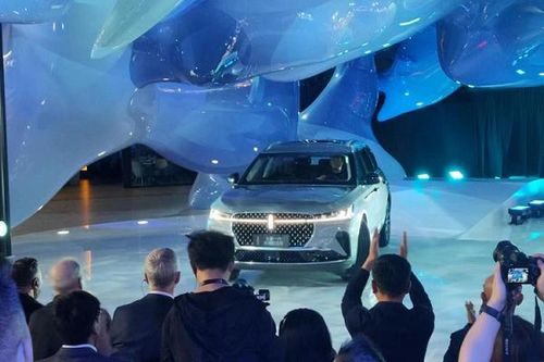 'Soi' crossover hạng sang Lincoln Nautilus 2023 mới, từ 1,1 tỷ đồng
