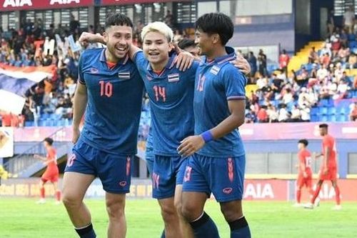 HLV Thái Lan chưa vội nghĩ tới Việt Nam sau trận thắng Malaysia