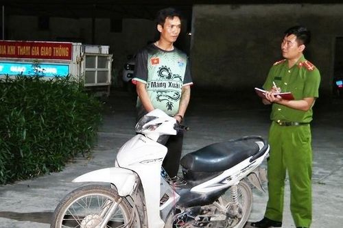 Bắt thanh niên cướp giật tài sản của du khách nước ngoài ở Ninh Bình