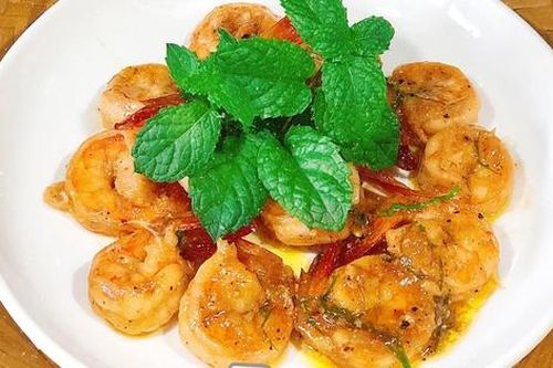 Con mê ăn tôm, mẹ chế biến các món ngon từ tôm cả tuần không trùng lặp