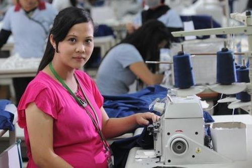 Những chính sách lao động cơ bản đối với lao động nữ mang thai và nuôi con nhỏ