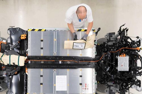 Thách thức toàn cầu đối với sự thống trị của pin xe điện từ Trung Quốc