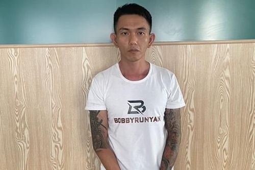 Mang xăng đốt phòng trọ trả thù người yêu cũ, 3 người bị thương