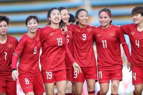 Ông Mai Đức Chung bật mí cách 'dụng binh' qua 2 trận thắng