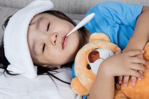 Nhiễm khuẩn tiết niệu ở trẻ có biến chứng gì? Cách chăm sóc đúng