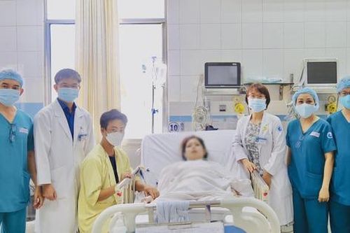 Kỳ tích mổ lấy thai cho thai phụ bị biến chứng do lupus ban đỏ