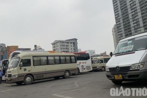 Doanh nghiệp vận tải ngóng hỗ trợ giảm phí sử dụng đường bộ