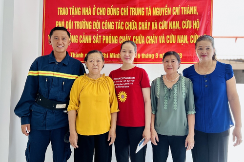 Chiến sĩ thành đồng: Không quản hiểm nguy cứu người gặp nạn