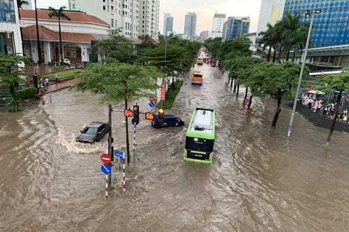 Cảnh báo ngập lụt khu vực nội thành Hà Nội