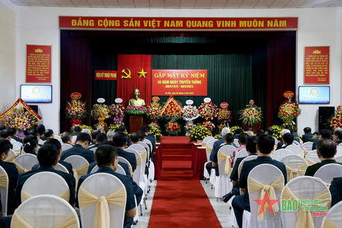Viện Kỹ thuật Phòng không - Không quân gặp mặt kỷ niệm 45 năm Ngày truyền thống