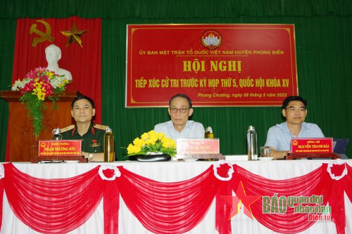 Đoàn đại biểu Quốc hội tỉnh Thừa Thiên Huế tiếp xúc cử tri tại huyện Phong Điền và thị xã Hương Thủy