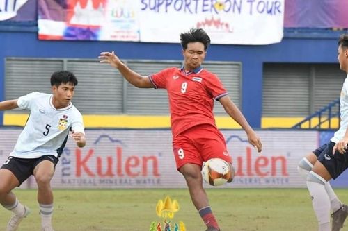 Thắng U22 Lào 4-1, Thái Lan vươn lên ngôi đầu bảng B