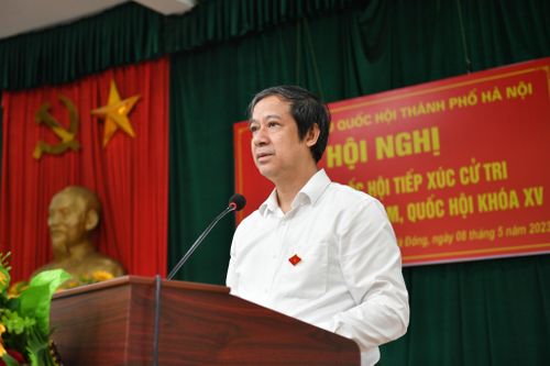 Bộ trưởng Nguyễn Kim Sơn tiếp xúc cử tri quận Hà Đông