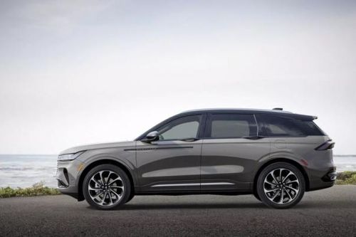 Crossover hạng sang Lincoln Nautilus đậm chất Mỹ trình làng giá từ 1,1 tỷ đồng