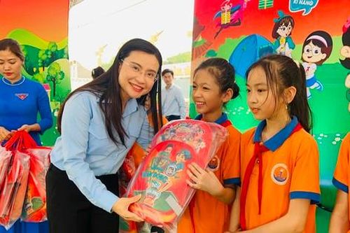 Hàng ngàn thiếu nhi tham gia ngày hội học tập tốt, rèn luyện chăm