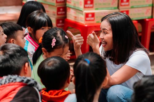 Hoa hậu Ngọc Châu lan tỏa hạnh phúc từ những hoạt động thiện nguyện