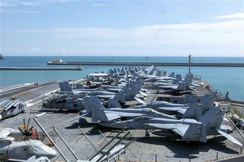 Mỹ: Tàu sân bay Ronald Reagan tập trận gần đảo Iwo Jima của Nhật Bản