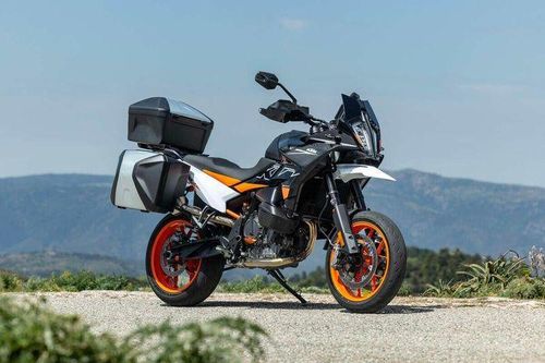 Chi tiết KTM 890 SMT 2023 vừa trình làng