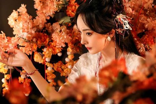 Hồ Yêu Tiểu Hồng Nương bất ngờ bị dự đoán flop, Dương Mịch và Cung Tuấn không gánh được phim?