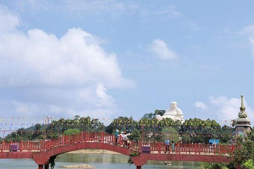 Du lịch An Giang sôi động, hút khách dịp nghỉ lễ