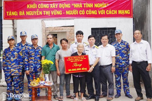 Khởi công xây dựng nhà tình nghĩa cho gia đình có công