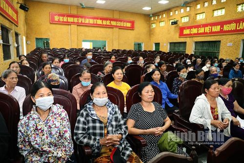 Đối thoại chính sách với hộ nghèo, cận nghèo huyện Yên Khánh