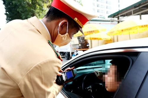 Xử lý vi phạm giao thông: Cấm cán bộ, đảng viên can thiệp