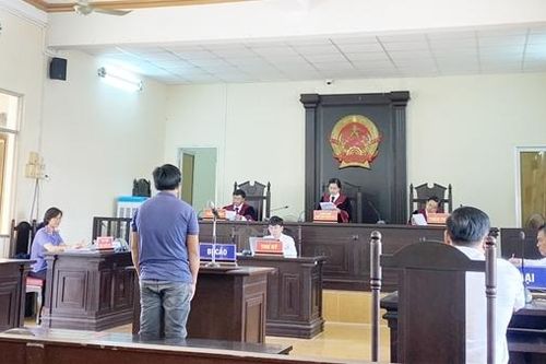 Thợ hàn gây cháy, cơ sở quảng cáo phải bồi thường trên 21 tỷ đồng
