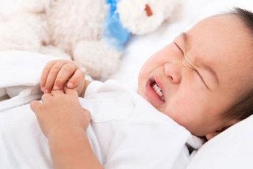 Trẻ đau bụng, tiêu chảy, quấy khóc... cảnh giác với nhiễm khuẩn đường ruột