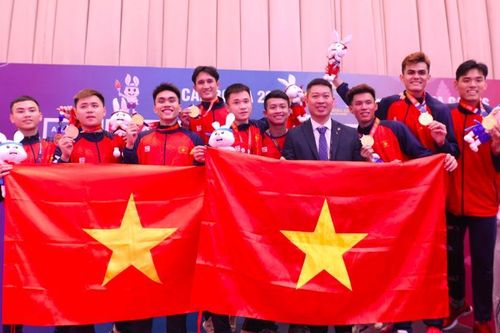Nhiều đội tuyển Việt Nam mang Vàng SEA Games về nước