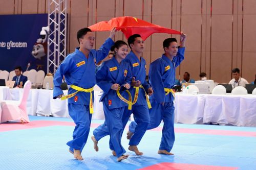 SEA Games 32 ngày 9.5: Vovinam 'mở hàng' HCV, nhiều nội dung điền kinh và bơi vào chung kết