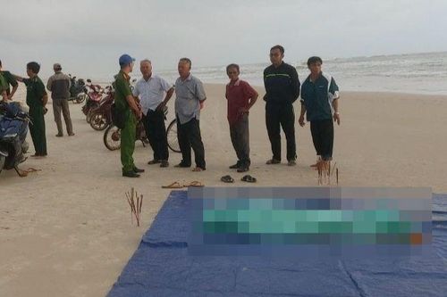 Phát hiện thi thể ngư dân mất tích trôi dạt vào bờ biển