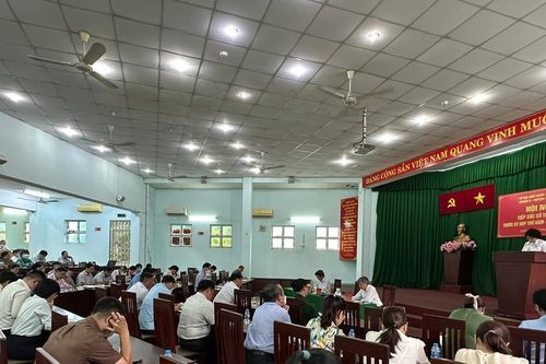 Cử tri quận 6 phản ánh nhiều vấn đề dân sinh