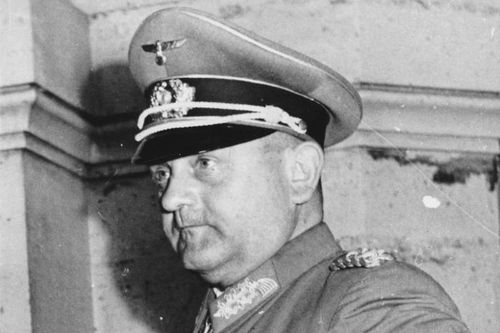 Chỉ huy Đức quốc xã nào trái lệnh trùm Hitler, không phá hủy Paris?