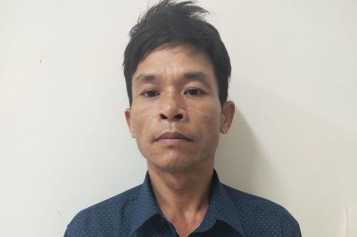 Khởi tố đối tượng mua sổ đỏ giả qua mạng để lừa bán đất