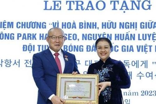 Ông Park Hang-seo: 'Tôi vẫn luôn tìm cách để có thể báo đáp lại tình yêu của người dân Việt Nam'