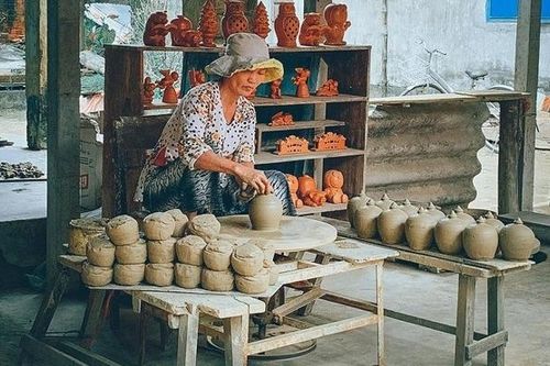 'Nét hoa nghề Hội An' tôn vinh nghề truyền thống bản địa