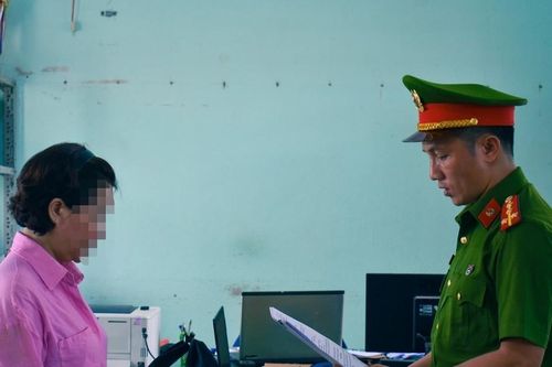 Bắt tạm giam người phụ nữ cho 'vay nóng' với lãi suất 200%