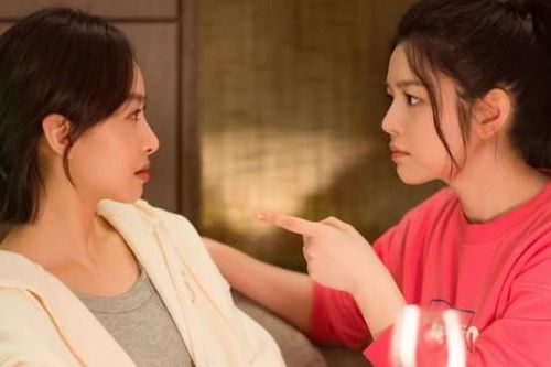 Phim của Tiểu Long Nữ xấu nhất lịch sử có lượt xem thảm hại